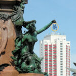 Warum heißt der Mendebrunnen auch Nuttenbrunnen?