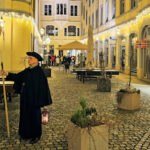 Night watchman Bremme in Barthel's yard