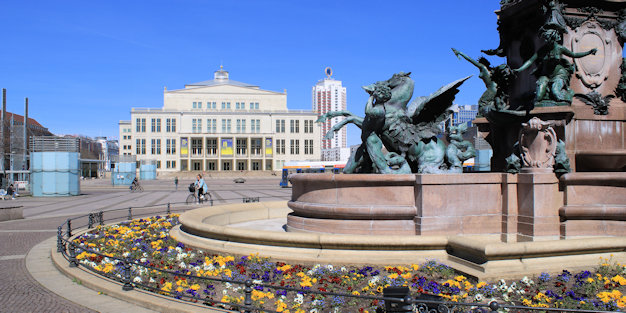 Musikrundgang Leipzig - Oper & Mendebrunnen am Augustusplatz