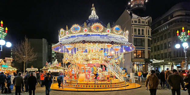 Leipzig im Advent - Karussell an der Reichsstraße