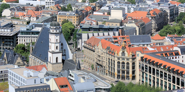Panoramablick vom Cityhochhaus - Thomaskirche & Goldhaus