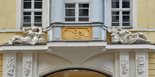 Wie kommt ein Grönländer in die Petersstraße?