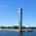 Pegelturm auf dem großen Goitzschesee