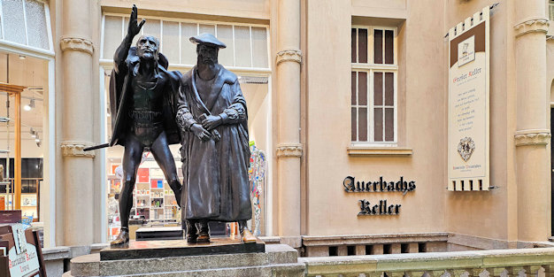 Goethe in Leipzig - Mädler-Passage mit Faust & Mephisto
