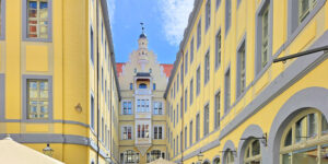 Vom Erker in Barthels Hof in Leipzig soll Martin Luther zum Volk gepredigt haben
