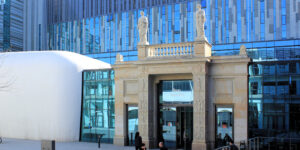 Schinkelportal im Hof der Universität Leipzig